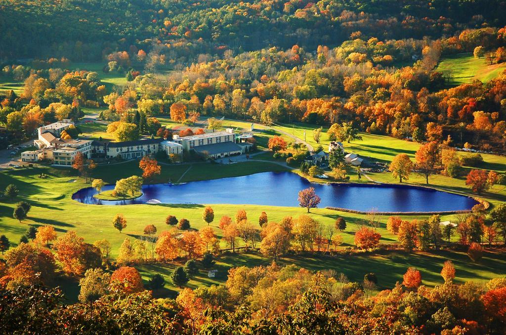 Hotel Honors Haven Retreat & Conference Ellenville Exterior foto