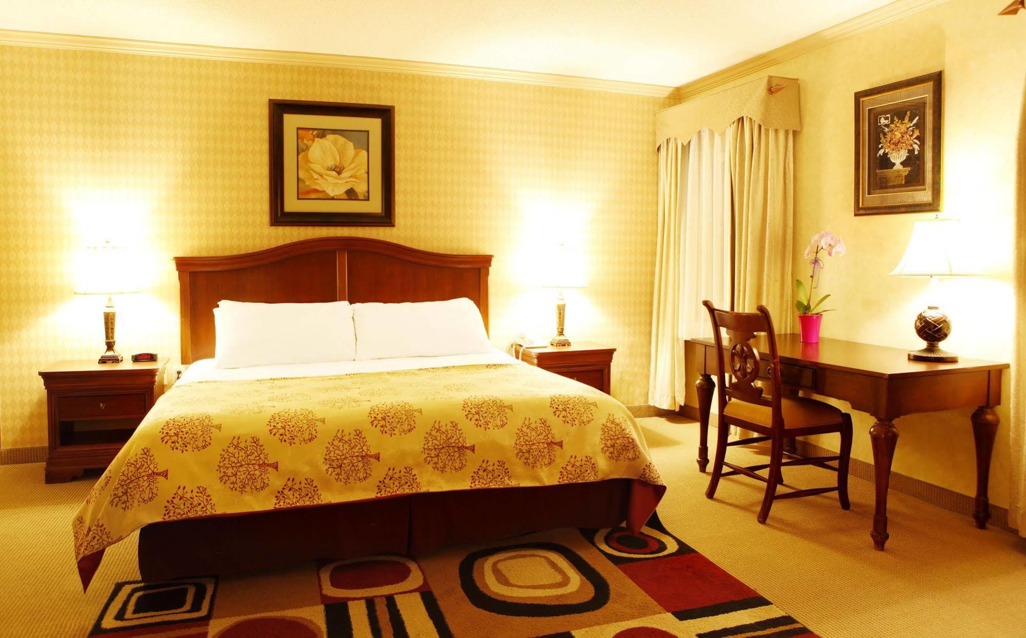 Hotel Honors Haven Retreat & Conference Ellenville Exterior foto